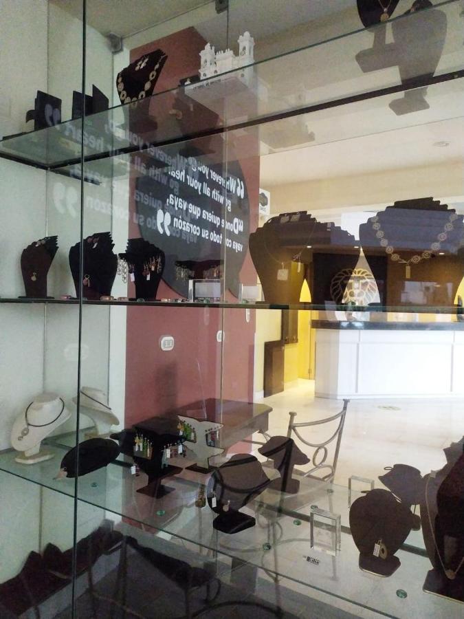 Leon De Oro Inn & Suites Λίμα Εξωτερικό φωτογραφία